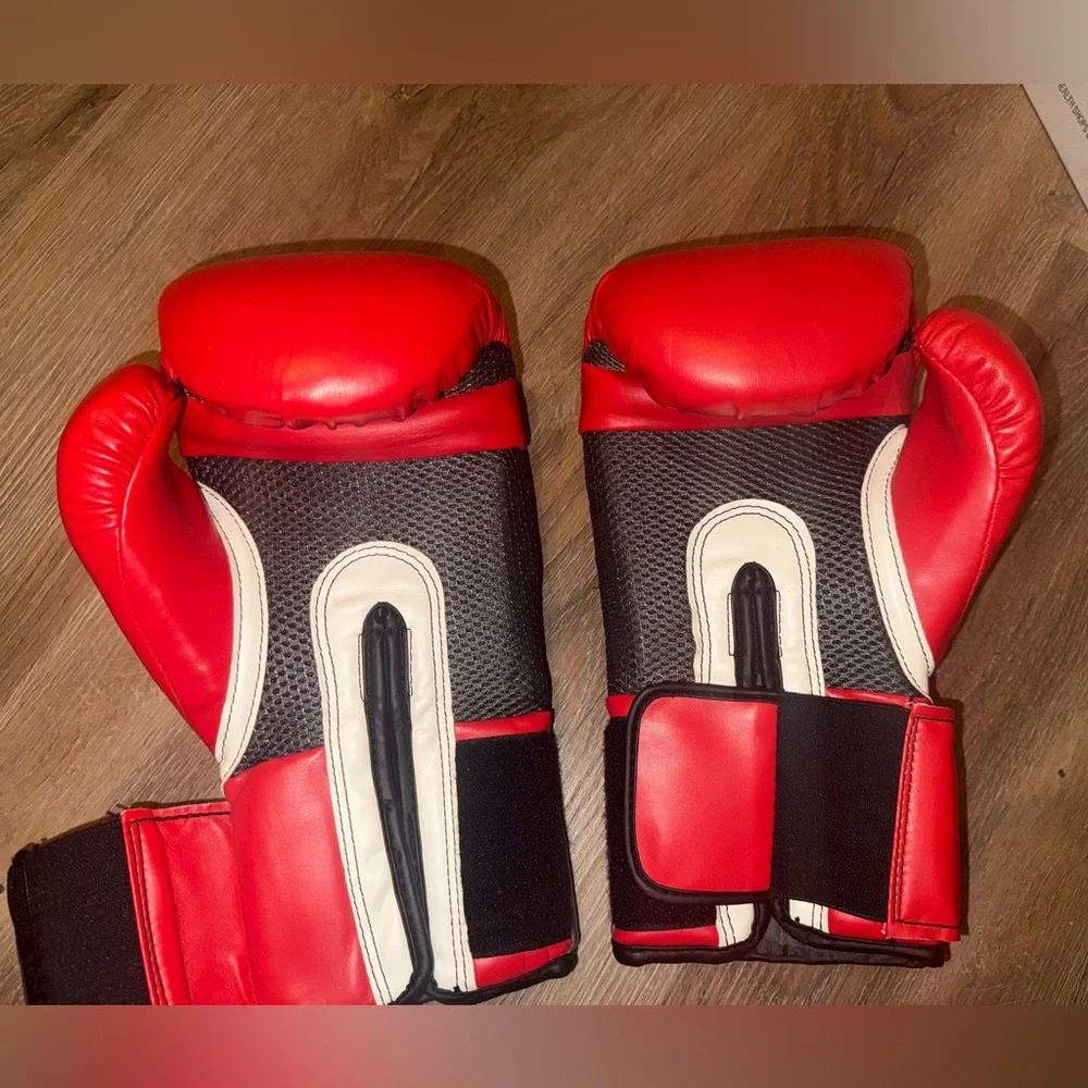 Everlast Pro Style Elite Training Gloves Red 12 oz Boxing Workout Gloves BUNDLE - Picture 10 of 16